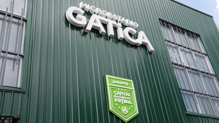 Desde este domingo será velado el artista Indio Solari en el Polideportivo Gatica de Avellaneda