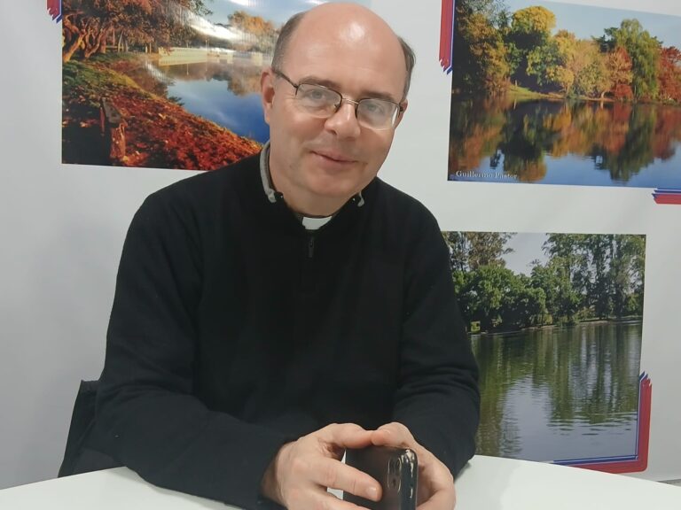 Padre Daniel Camagna: “La humanidad es magnífica y la inteligencia artificial debe estar a su servicio”