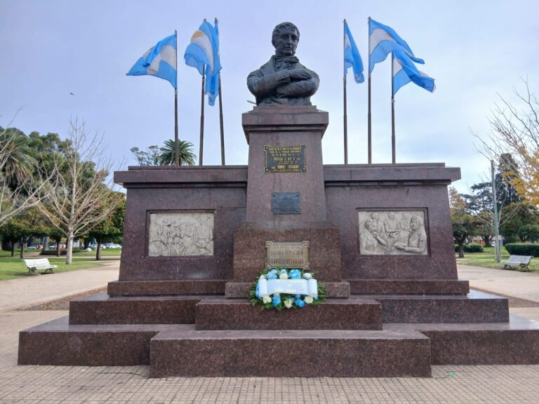 Un homenaje para mantener viva la memoria de los valores que forjaron la Patria