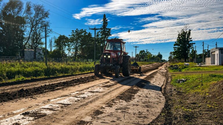 Sigue el mantenimiento vial en distintos sectores urbanos