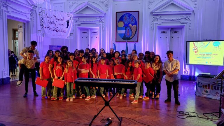 El Salón Blanco sigue siendo epicentro de la actividad musical local