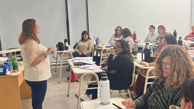 Finalizó la Diplomatura en Gerontología con una destacada participación de estudiantes