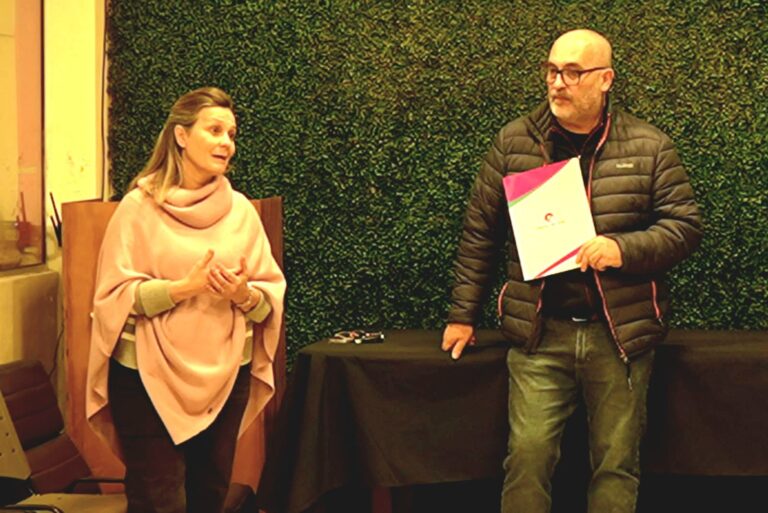 María José Gentile encabezó una reunión de gabinete ampliada