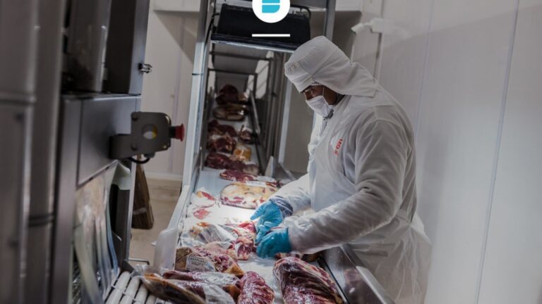China habilitó tres frigoríficos argentinos para exportar carne vacuna