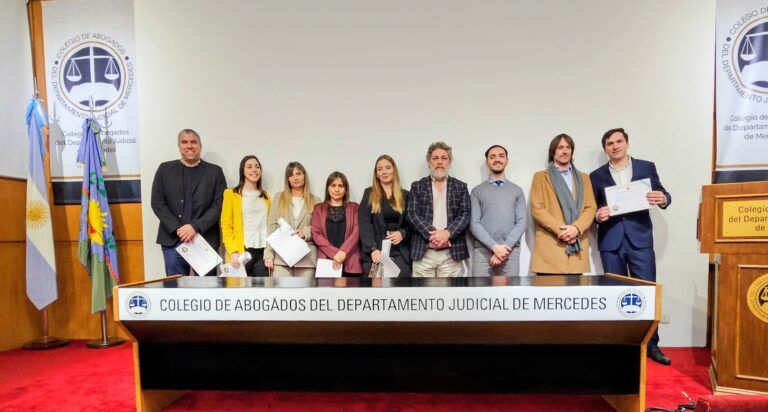 Ocho nuevos matriculados se incorporaron al Colegio de Abogados del Departamento Judicial de Mercedes