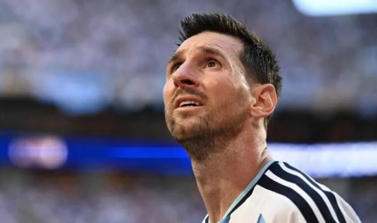 Argentina e Inglaterra reeditan un clásico mundial por un lugar en la final de la Copa