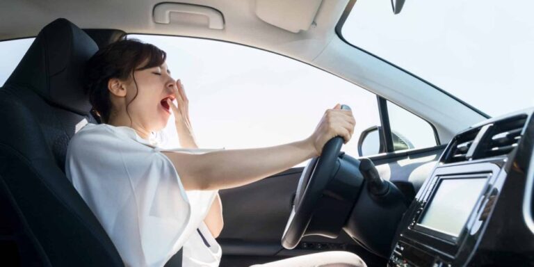 Vacaciones de invierno: alertan sobre el peligro de la somnolencia al volante en las rutas