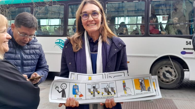 Los colectivos bonaerenses deberán incorporar pictogramas de accesibilidad”.