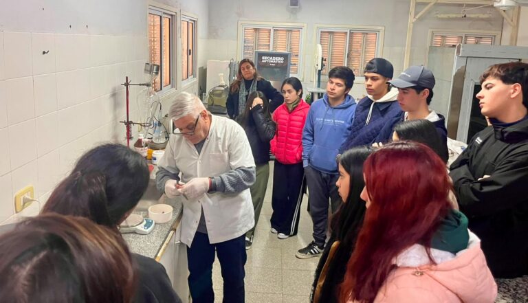 Bromatología llevó una capacitación sobre triquinosis al CEPT N° 15 de El Chajá