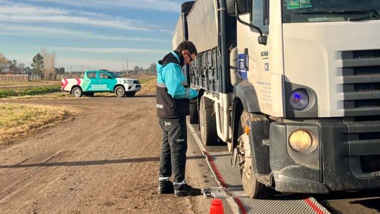 Controles de carga sobre la Ruta 65 para proteger la infraestructura vial