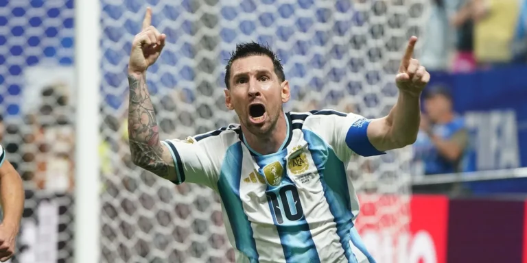 Otro triunfo argentino de la mano de Alexis Mac Allister, Julián Alvarez y Lautaro Martínez