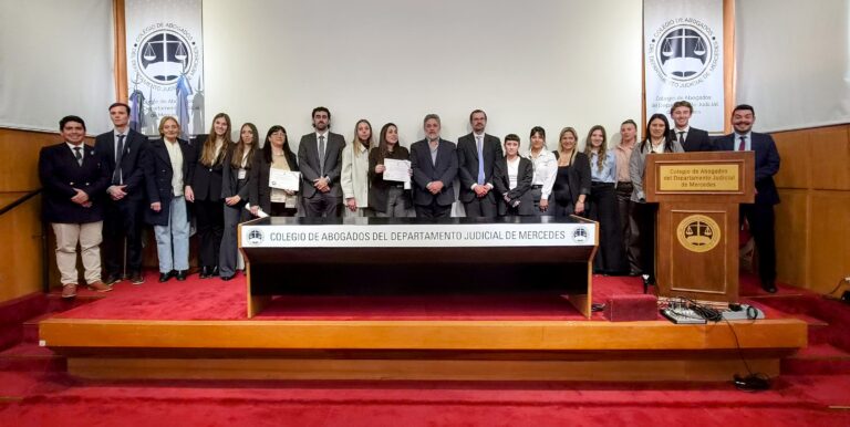 Diecisiete nuevos profesionales se incorporaron al Colegio de Abogados de Mercedes