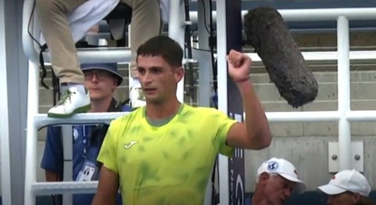 Mariano Navone debutó con triunfo en Cincinnati: venció a Collignon en dos sets