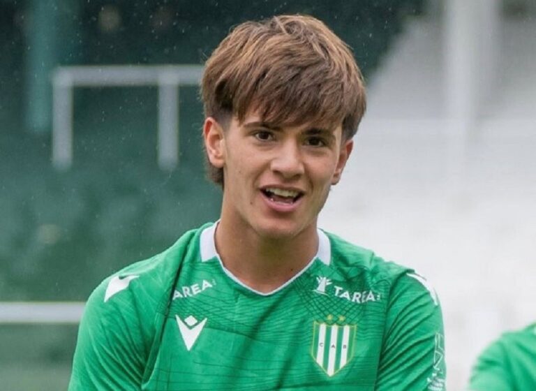 Tiziano Perrota, del Agustín Álvarez al fútbol europeo: Banfield lo vendió al Elche en 3,5 millones de euros