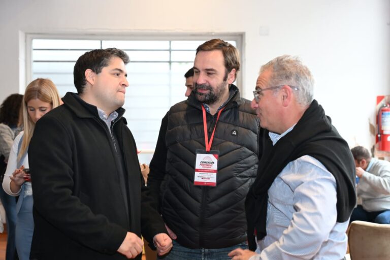 El radicalismo bonaerense relanzó su conducción y Juan Pablo Mondelli recibió su diploma como presidente de la UCR de Nueve de Julio