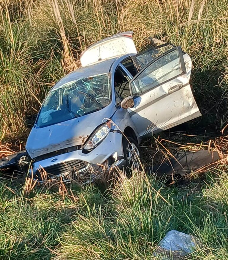 Una mujer de Alberti murió tras un vuelco en el kilómetro 224 de la Ruta 5
