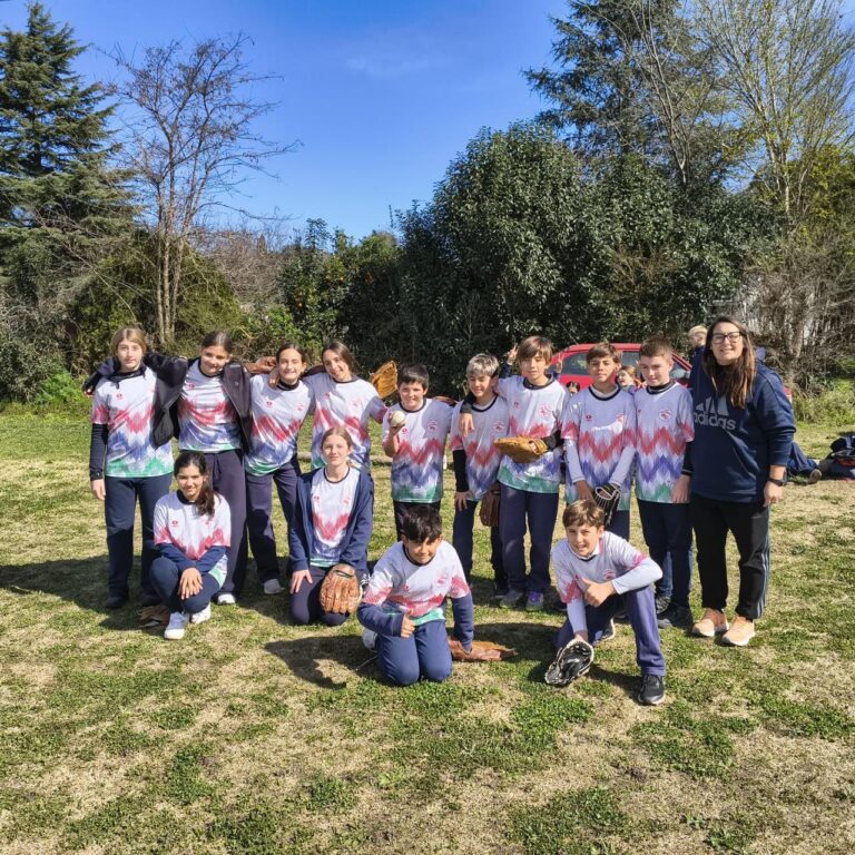 Sóftbol y pádel definieron sus representantes en la etapa distrital