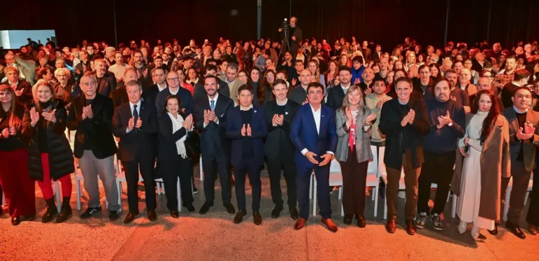 Kicillof presentó su plan para fortalecer la economía del conocimiento en la Provincia