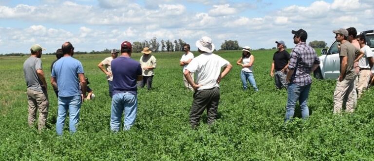 La Sociedad Rural, saluda a los agricultores en su día