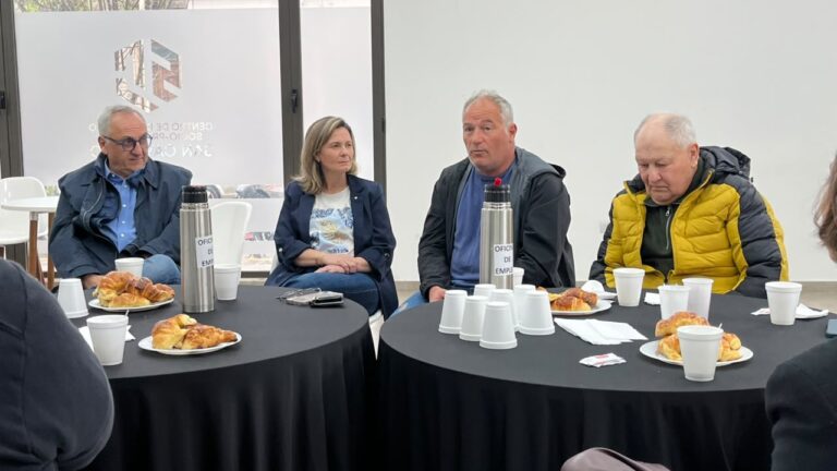 La Intendente compartió un desayuno de trabajo con empresarios industriales del distrito